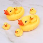 Duck Bath Toy Set: Bathtime Fun for Babies & Toddlers